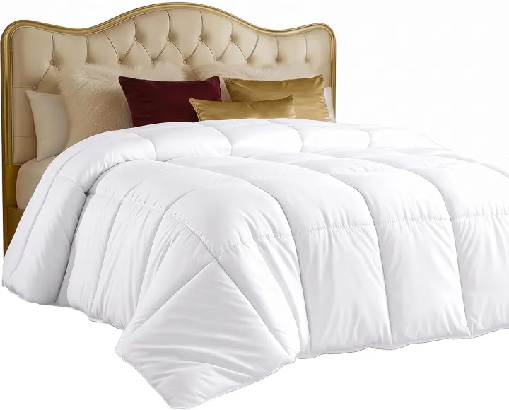 Full-Size Microfiber Duvet Insert — 82 x 86 in Comforter