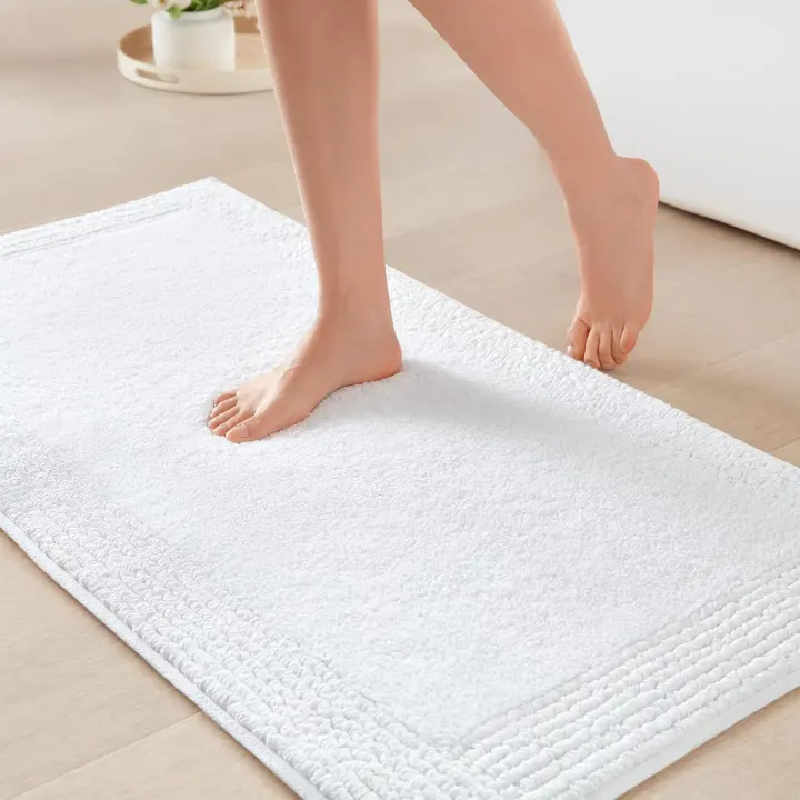 Splendor 100% Cotton Reversible Tufted Bath Rug — 24 x 36, White
