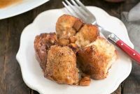 Crockpot Apple Monkey Bread Delight