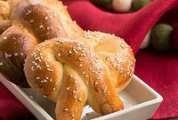 Golden Challah Twists