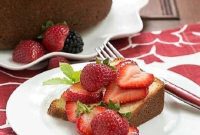 Rich Vanilla Bean Pound Cake