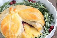 Warm Brie and Cranberry Delight