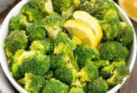 Vibrant Lemon Garlic Broccoli