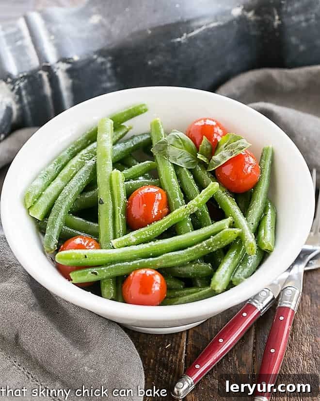 Tuscan Garlic Green Beans 6 Overhead view of Italian Sauteed Green Beans in a whitebow