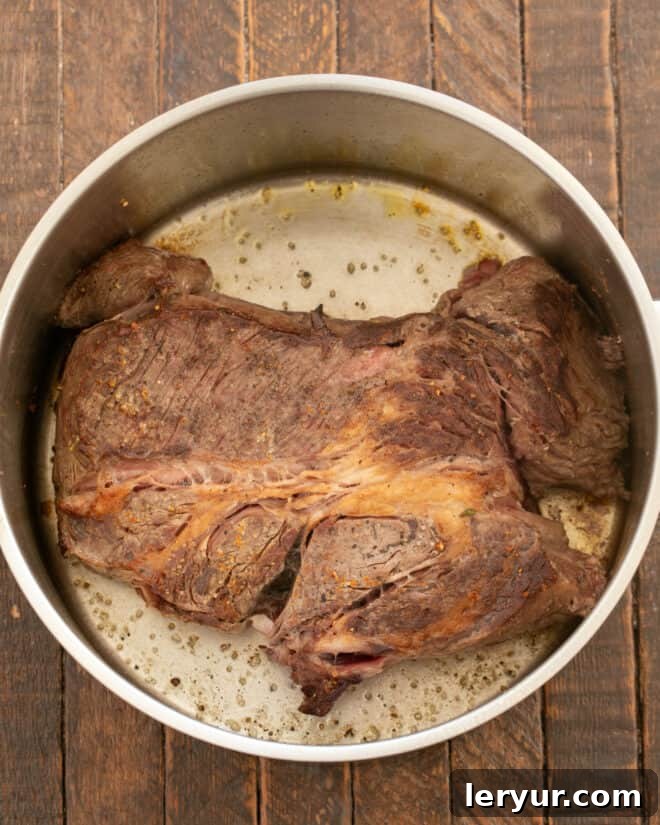 Red Wine Braised Pot Roast with Mushrooms and Tomatoes 3 How to make pot roast process shot 1.