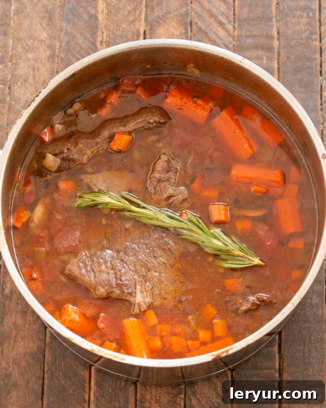 Red Wine Braised Pot Roast with Mushrooms and Tomatoes 8 How to make pot roast process shot 6.